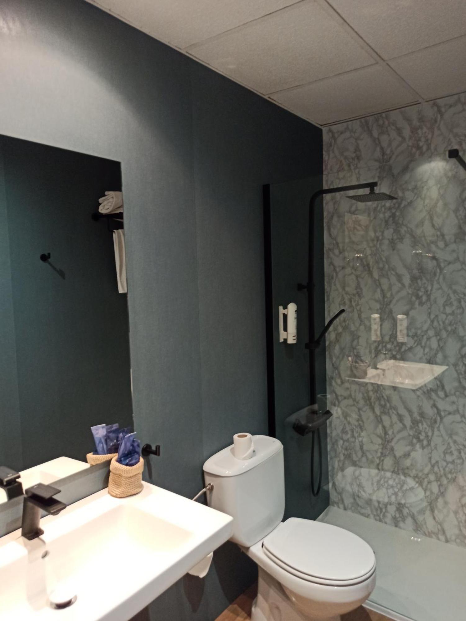 Deluxe Double or Twin Room City View,1233378056:JPEG